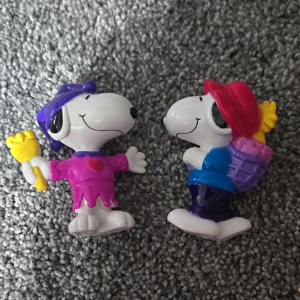Snoopy Figures (2)